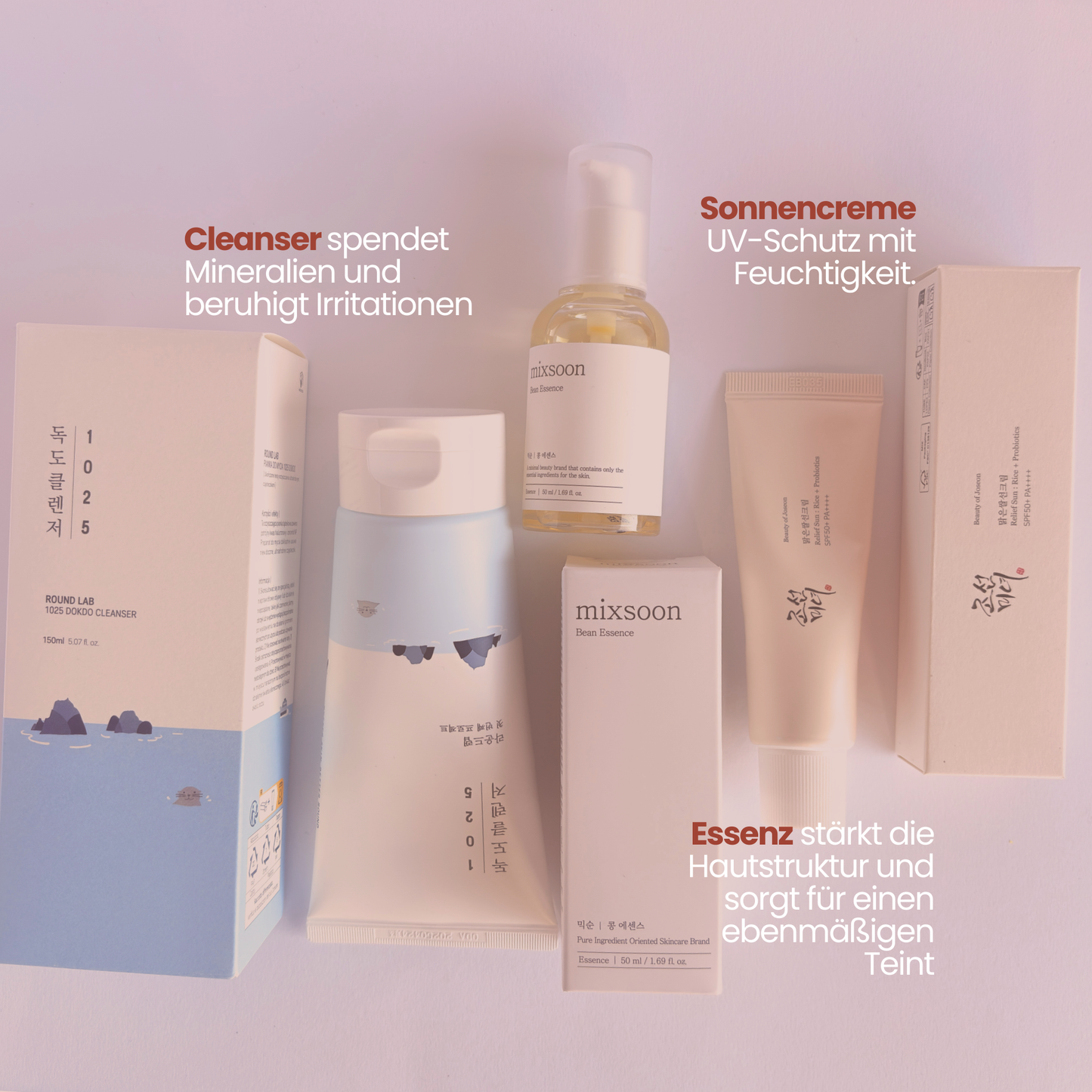 Erklärung von den Vorteilen der Morgen Routine - Dokdo Cleanser, Mixsoon Bean Essence und Beauty of Joseon Sunscreen liegend, sicht von oben.